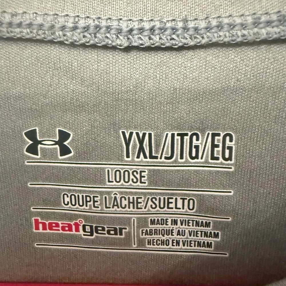 Under Armour Gray Heat Gear Boy’s Tee